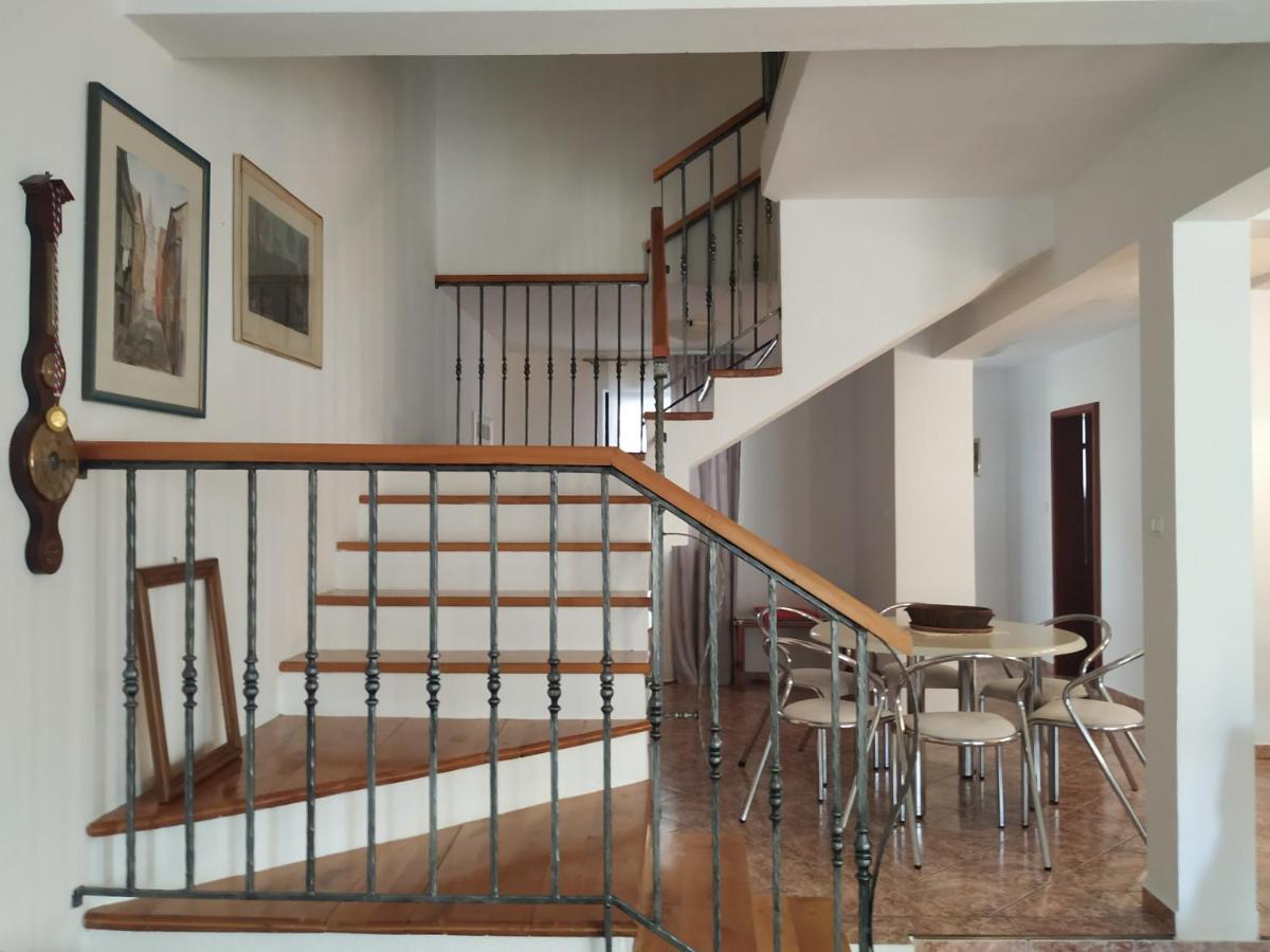 Apartmani Deleut Novi Vinodolski Exterior foto
