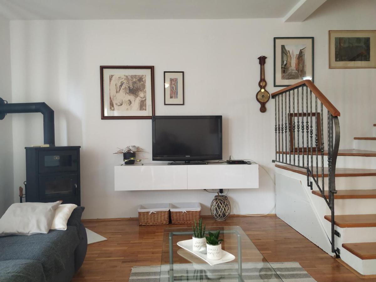 Apartmani Deleut Novi Vinodolski Exterior foto