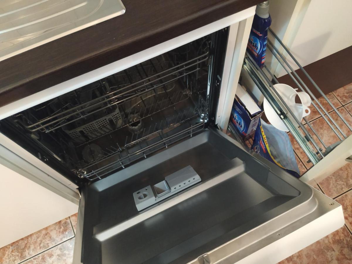 Apartmani Deleut Novi Vinodolski Exterior foto
