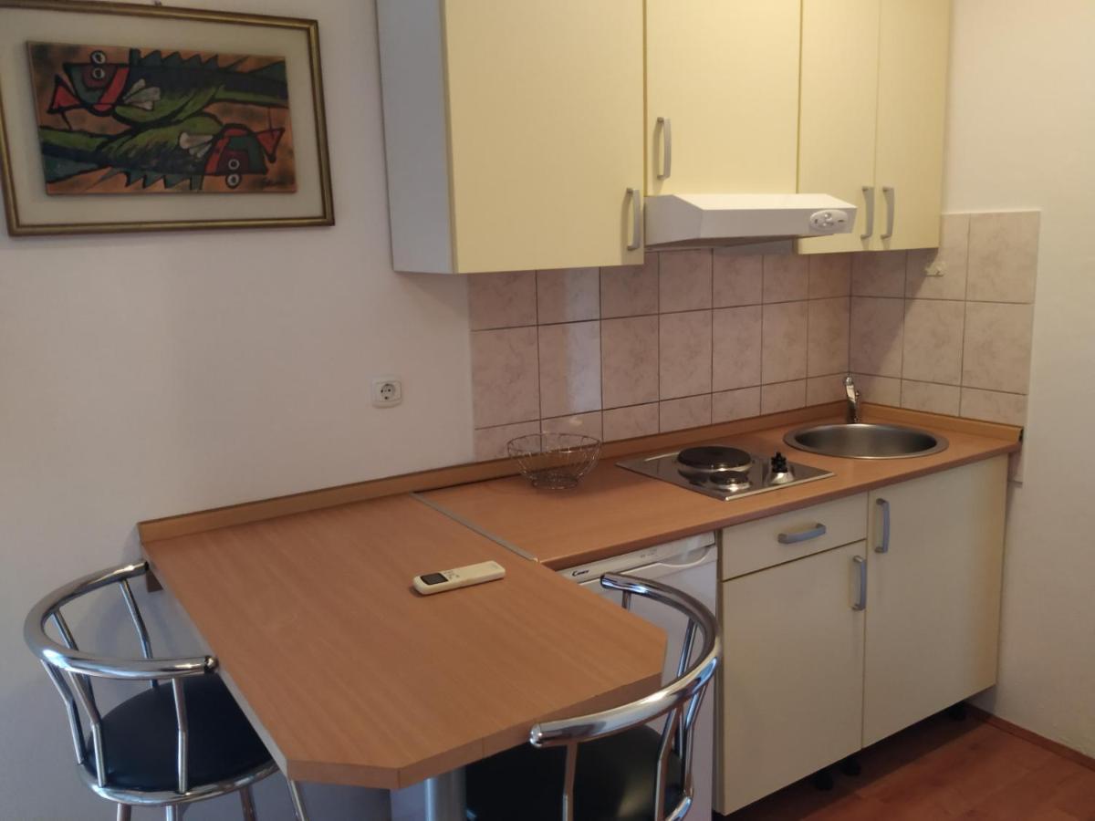 Apartmani Deleut Novi Vinodolski Exterior foto