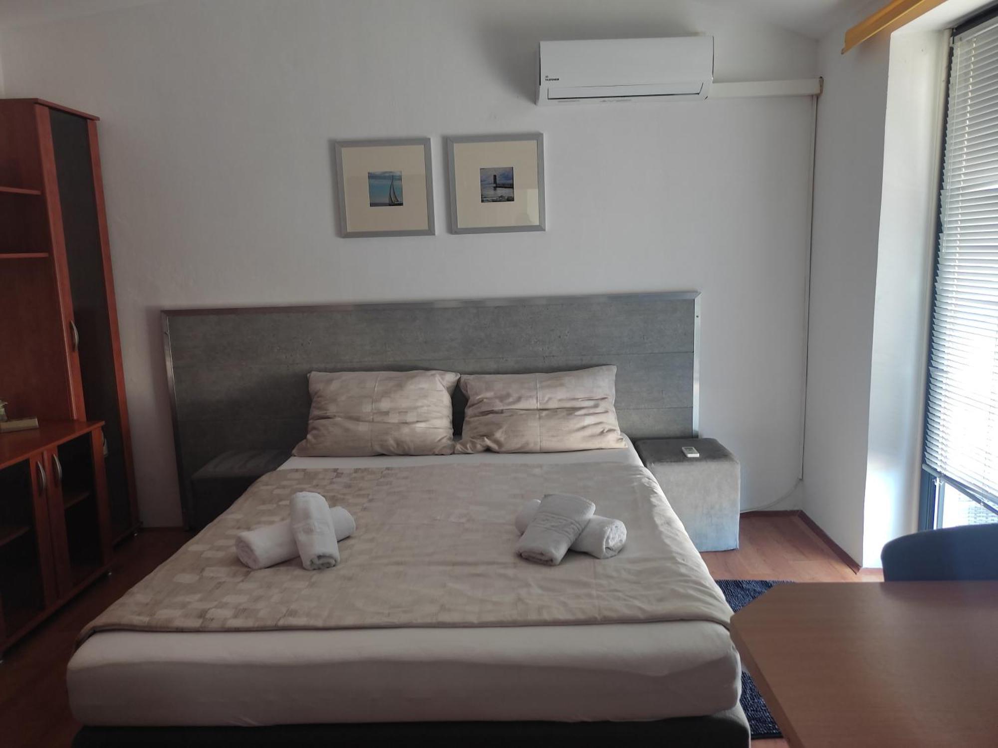 Apartmani Deleut Novi Vinodolski Exterior foto