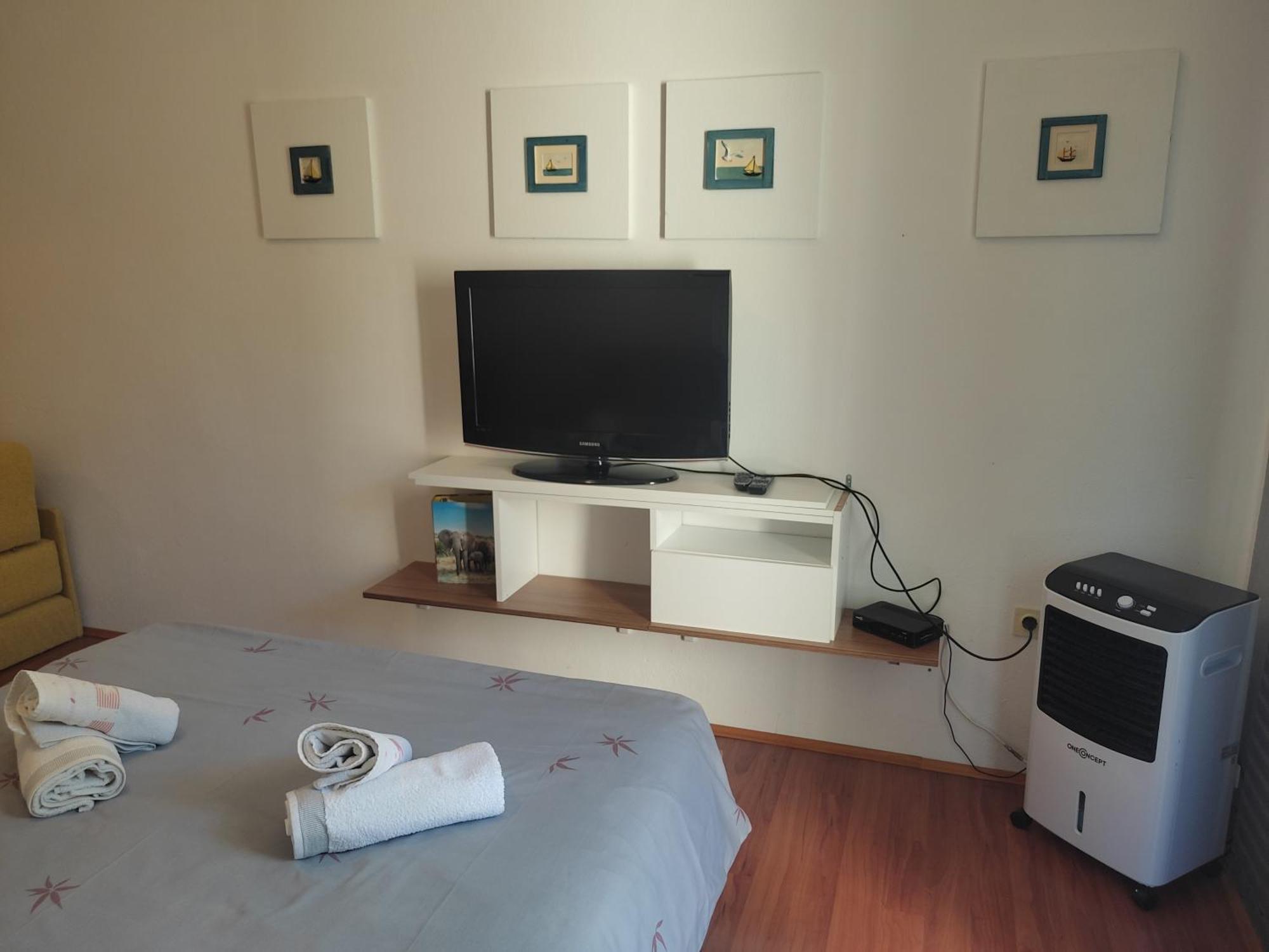 Apartmani Deleut Novi Vinodolski Exterior foto