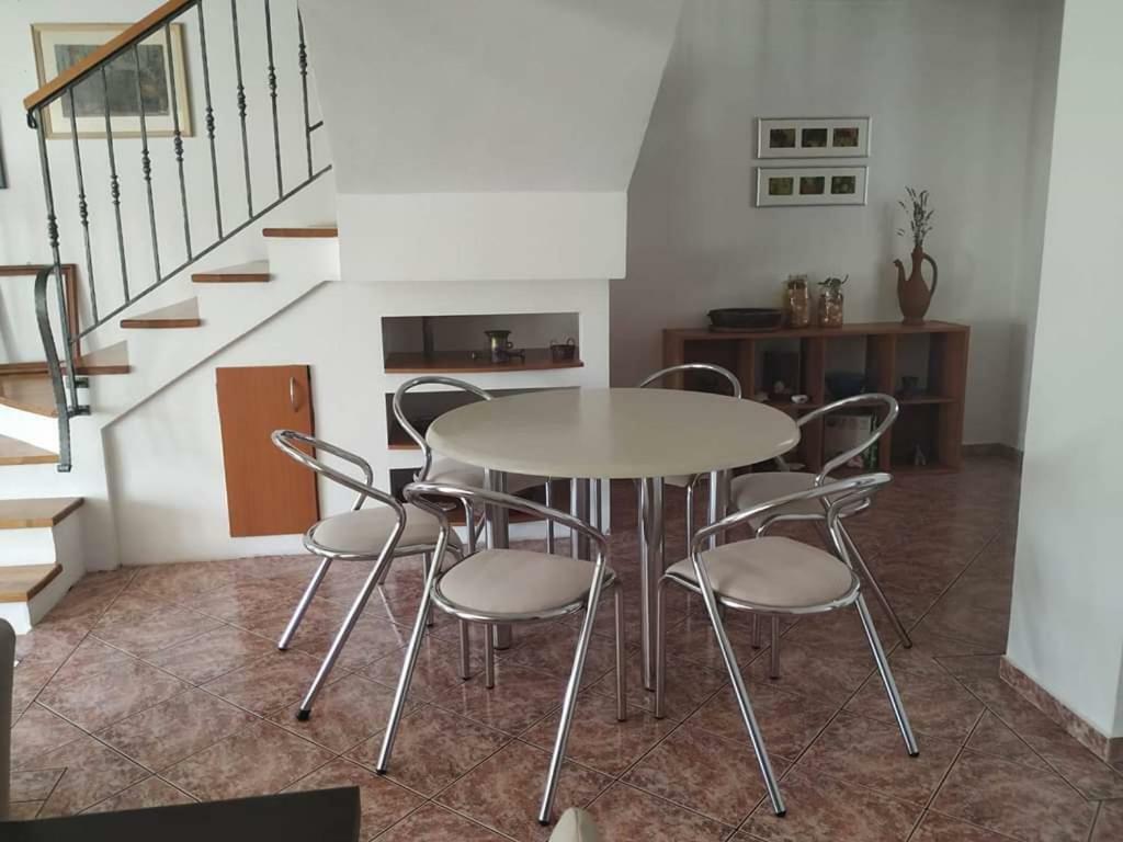 Apartmani Deleut Novi Vinodolski Exterior foto
